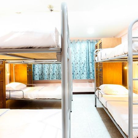 Hostel 8 Sukhumvit Soi 8 Bangkok Extérieur photo