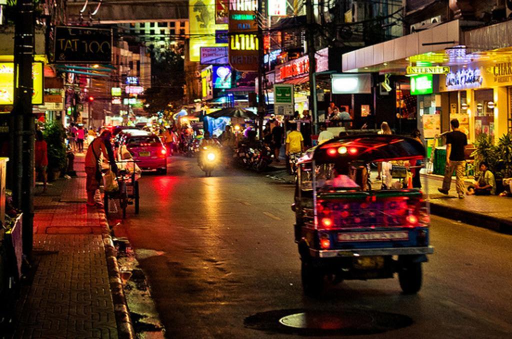 Hostel 8 Sukhumvit Soi 8 Bangkok Extérieur photo