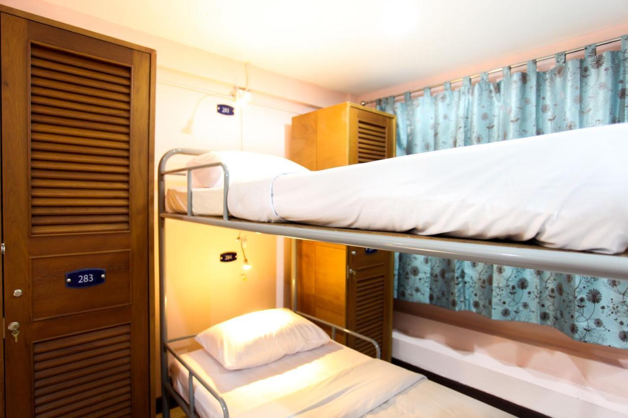 Hostel 8 Sukhumvit Soi 8 Bangkok Extérieur photo